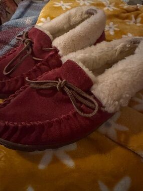 LL BEAN RED wicked good fur moccasins Size 7